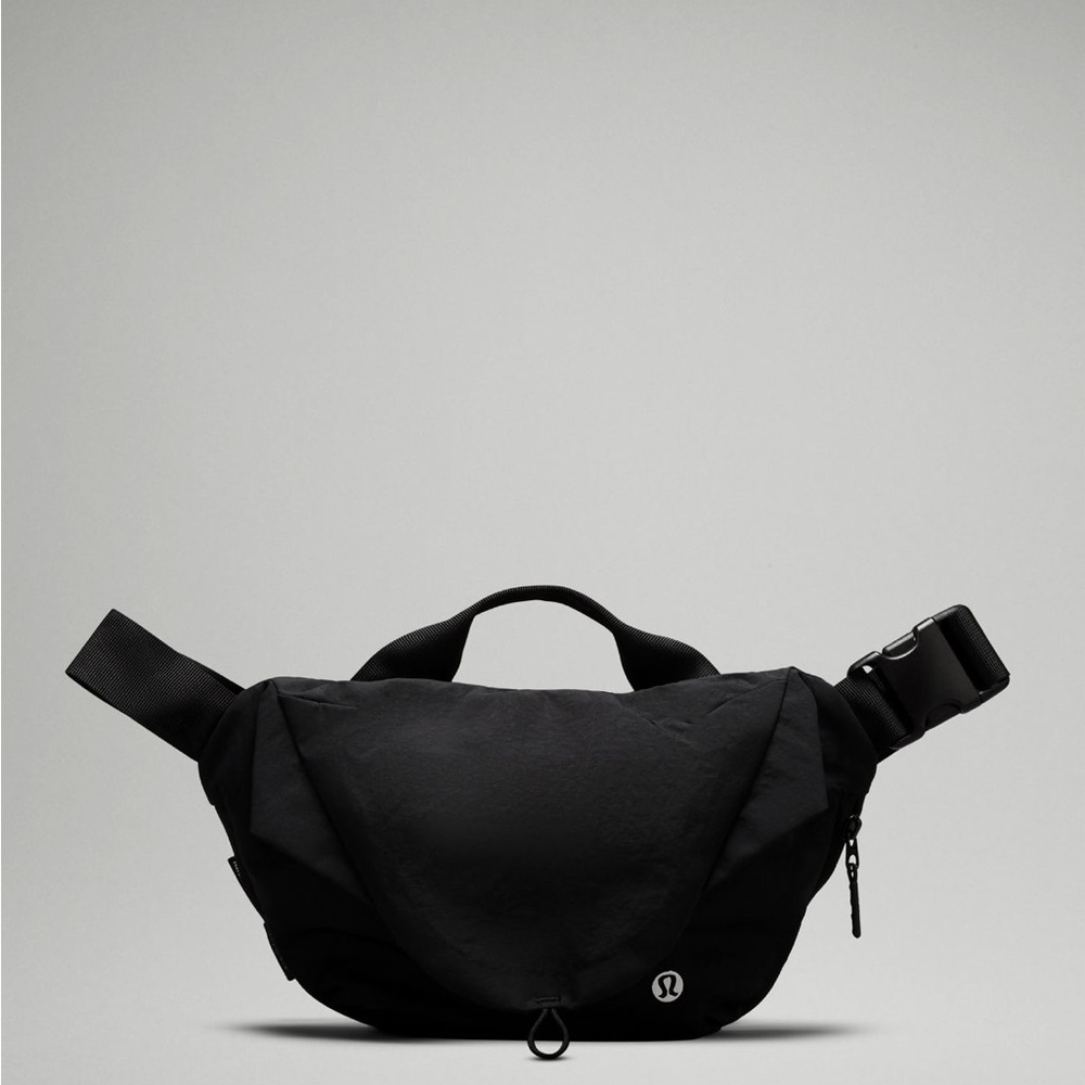 lululemon Curved Cross Body Bag 3L